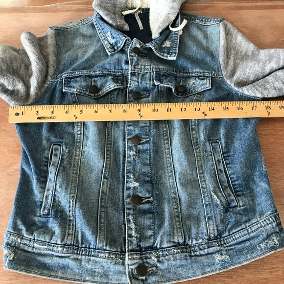 Free People Denim Jacket Women S Blue Hooded Distressed Button Up Long Sleeve - Picture 7 of 13